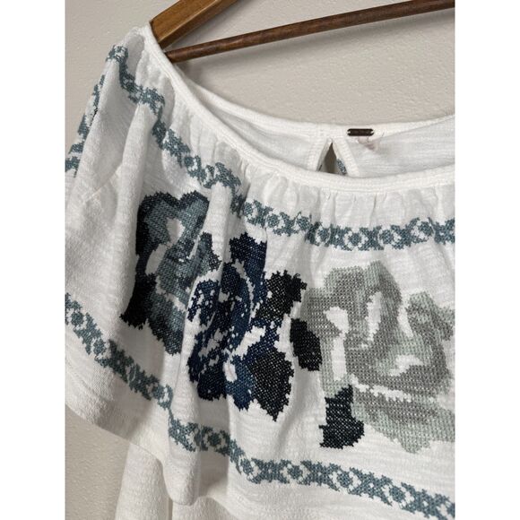 Free People Blue Embroidered Floral Top Womens Sz L Off Shoulder Boho Festival - Picture 3 of 10